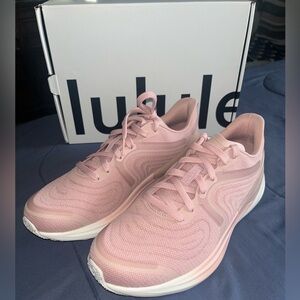 🍋 NWB Lululemon Blissfeel 2 Running Shoe - Mink Berry/Light Vapor - Sz 10